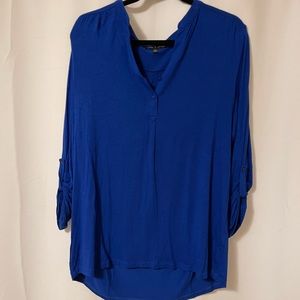 Women’s Blouse V-Neck 2 Buttons roll up long sleeve